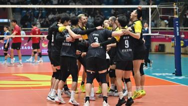 随着本赛季 随着本赛季