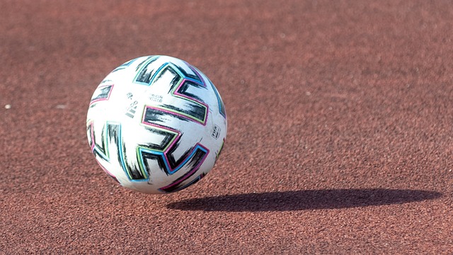 意外落马 意外落马